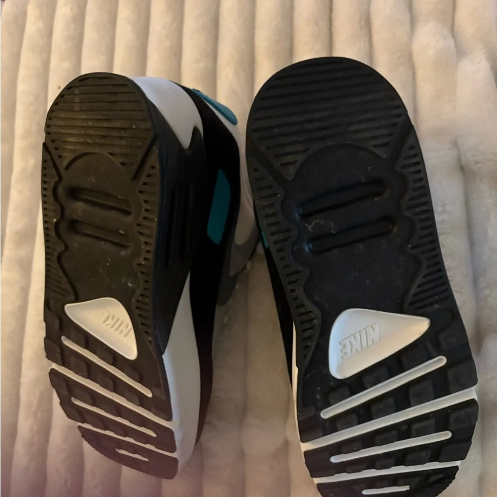 Nike Air White and Turquoise Sneakers - Picture 3 of 3
